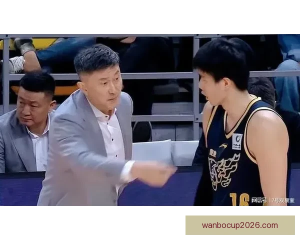 格兰谈伤病困扰一号位无奈李炎哲寄语球员专注自身发挥